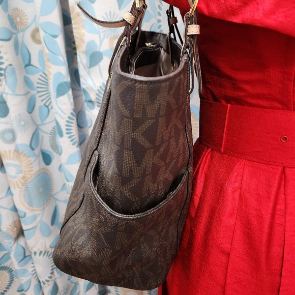 Michael Kors Brown Zip-Top Tote - Picture 2 of 12